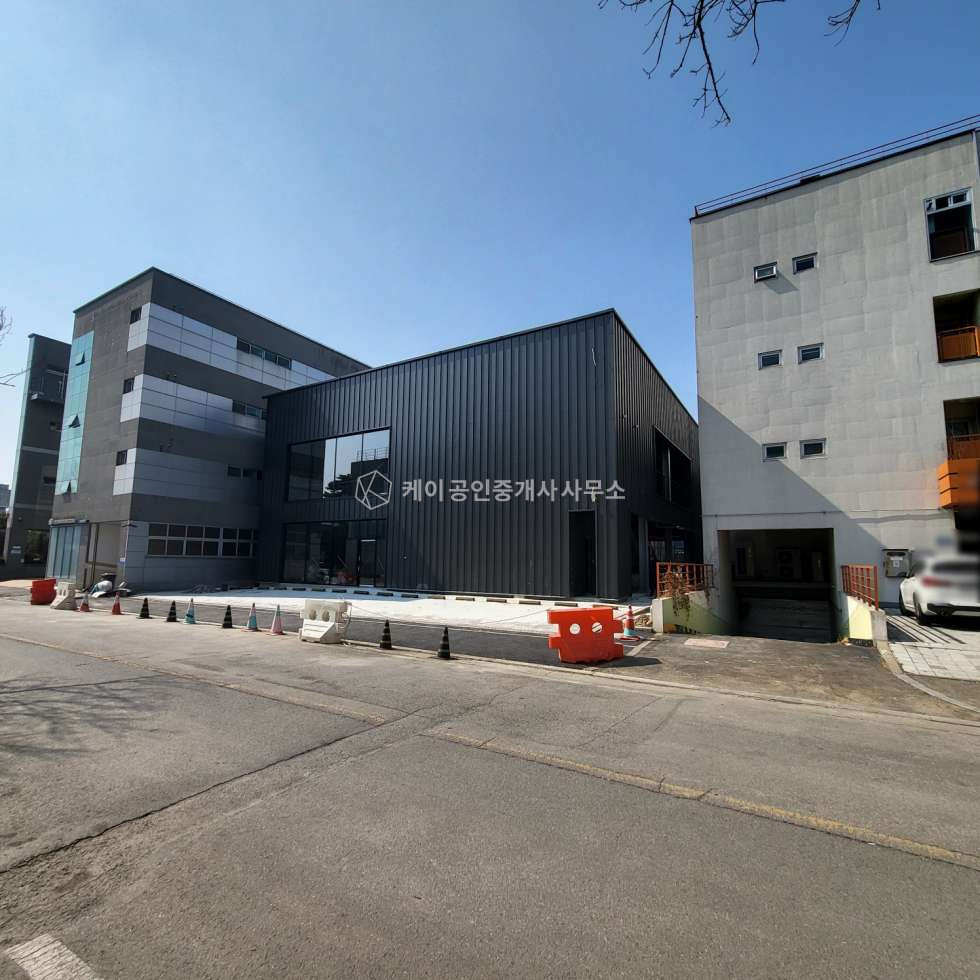 경기 파주시 문발동 파주출판도시 내 광고노출효과 좋은 통건물 매매 ,식당, 전시장, 쇼룸 다양한 업종 가능 매매 매물번호 12410 사진 5
