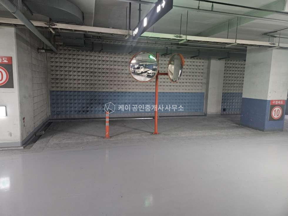서울 송파구 문정동 B동 송파구 지식산업센터, 상하차 편리한 지하 2층 실평 20평 매매 매매 매물번호 12948 사진 5