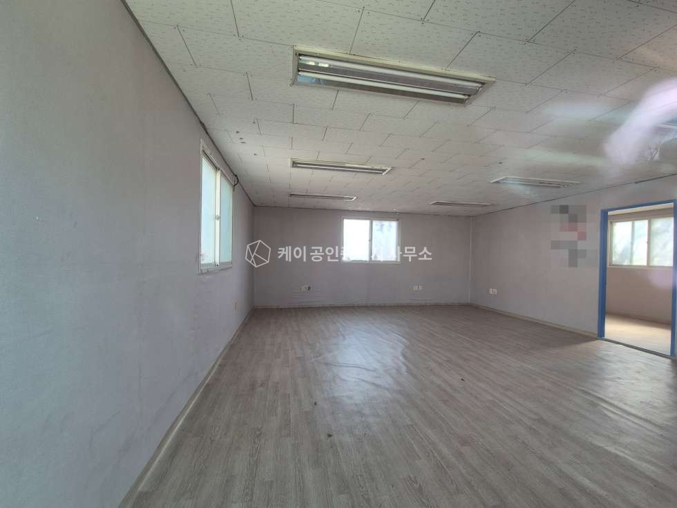 경기 고양일산동구 성석동 60평창고 2개동+20평사무동, 단독마당,11톤윙바디, 내부화장실, 설문IC 월세 매물번호 12961 사진 5