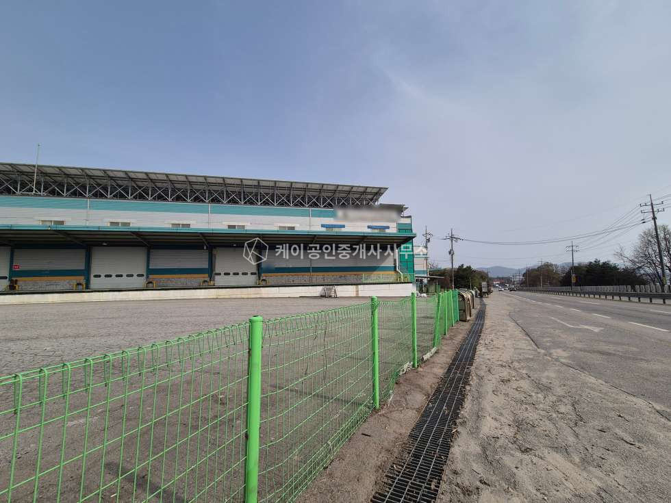 경기 용인처인구 원삼면 좌항리 약 400평, 2종근생,소매점, 층고11.3m, 대형단독마당, 도로변접,40ft추레라,양지IC 월세 매물번호 12993 사진 5