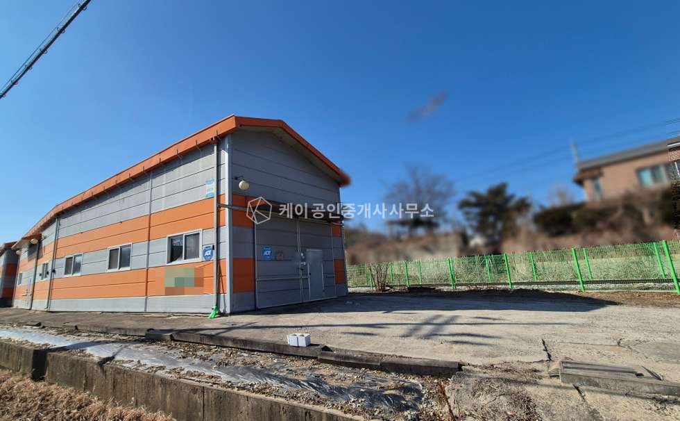 경기 고양덕양구 원당동 나동 덕양구 60평 창고, 내부사무실, 화장실, 3호선 원당역7분거리,단독마당,대형차량 진입가능 월세 매물번호 11599 사진 1
