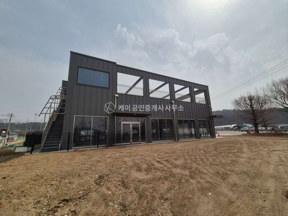 경기 고양덕양구 성사동 신축 69평(1층 57평+2층 12평),4차선접, 양방향진입,주차공간넉넉단독마당, 성사ic2분, 3호선 원당역 3분,카페식당추천 월세 매물번호 12090 사진 1
