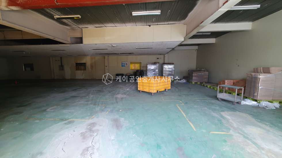 인천 서해구 가좌동 본,경비,폐수처리동 가재울역 공장창고, 약230평, 단독마당, 대로변 월세 매물번호 12999 사진 8