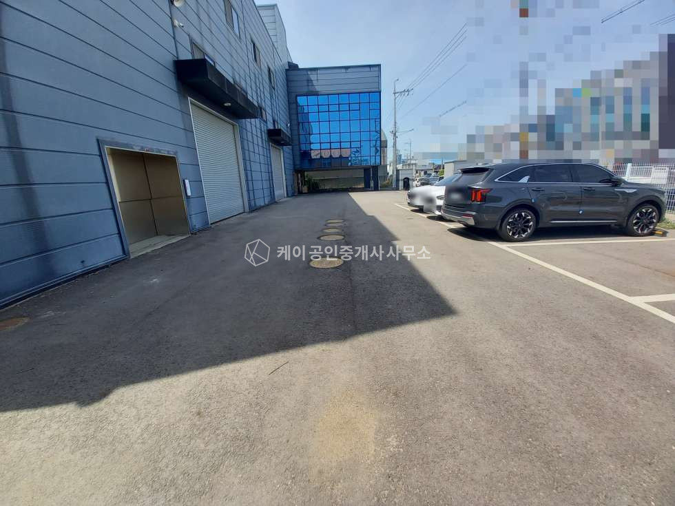 인천 서해구 원창동 북항 초입 관리 잘된 단독공장, 연 700평, 내부사무실, 대형차량 진입가능 월세 매물번호 12998 사진 23