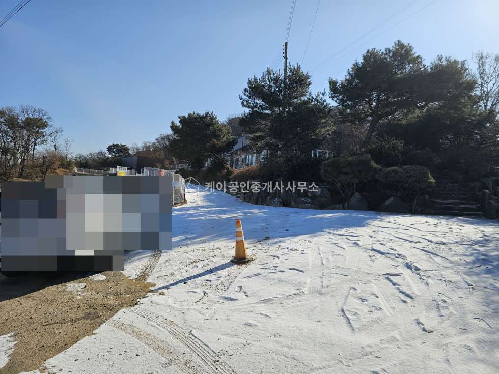 경기 파주시 탄현면 만우리 성동IC 10분 거리 ,탄현면 준신축급 대지 1040평 / 60+48+46평 총 154평 근생 임대 , 넓은 마당, 대형차 가능 월세 매물번호 12736 사진 22