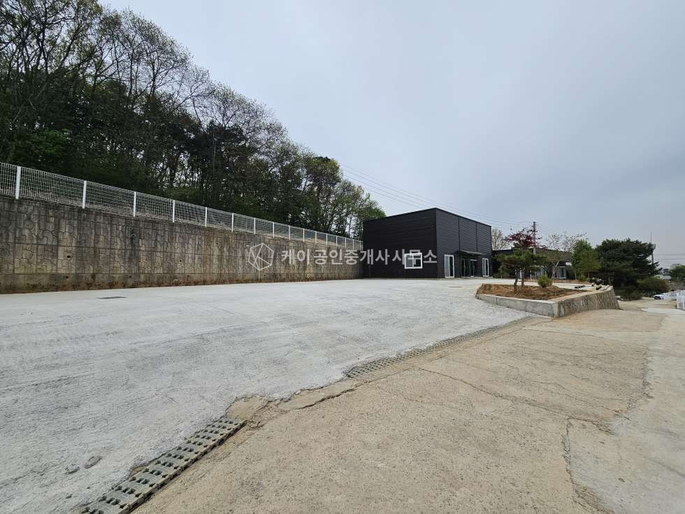 경기 파주시 탄현면 만우리 성동IC 10분 거리 탄현면 만우리 준신축급 깨끗한 46평 1종 근생 임대 월세 매물번호 12734 사진 4