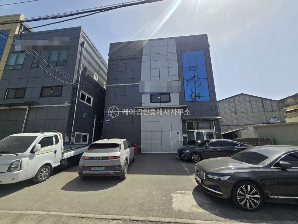 인천 서해구 석남동 주건축물제1동 석남동 준신축 공장창고, 화물승강기, 약138평 월세 매물번호 13007 사진 1