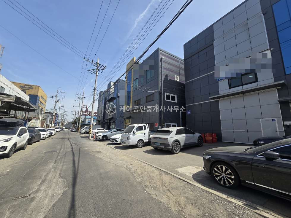 인천 서해구 석남동 주건축물제1동 석남동 준신축 공장창고, 화물승강기, 약138평 월세 매물번호 13007 사진 2