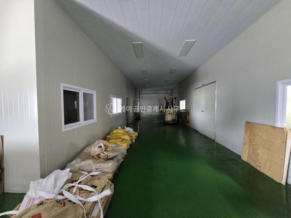 인천 서해구 석남동 주건축물제1동 석남동 준신축 공장창고, 화물승강기, 약138평 월세 매물번호 13007 사진 7