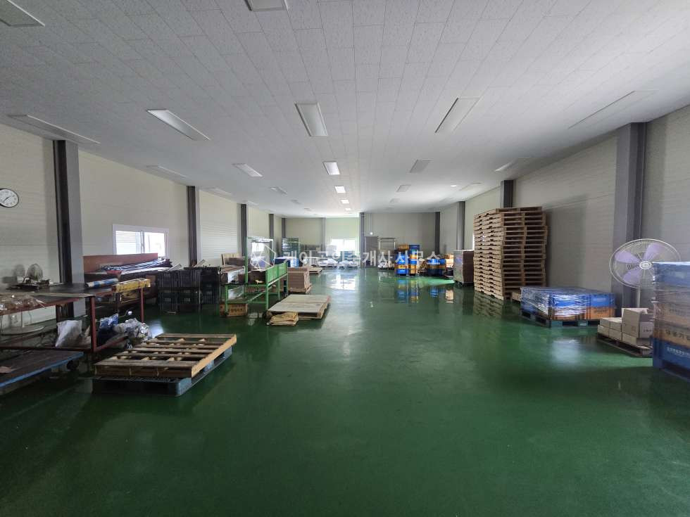 인천 서해구 석남동 주건축물제1동 석남동 준신축 공장창고, 화물승강기, 약138평 월세 매물번호 13007 사진 8
