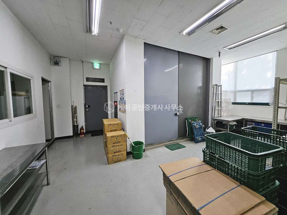 경기 고양일산서구 덕이동 냉장.냉동시설 완비 되어있는 55평 임대, 4차선 도로 접, 저렴한 월세 추천! 월세 매물번호 10921 사진 5
