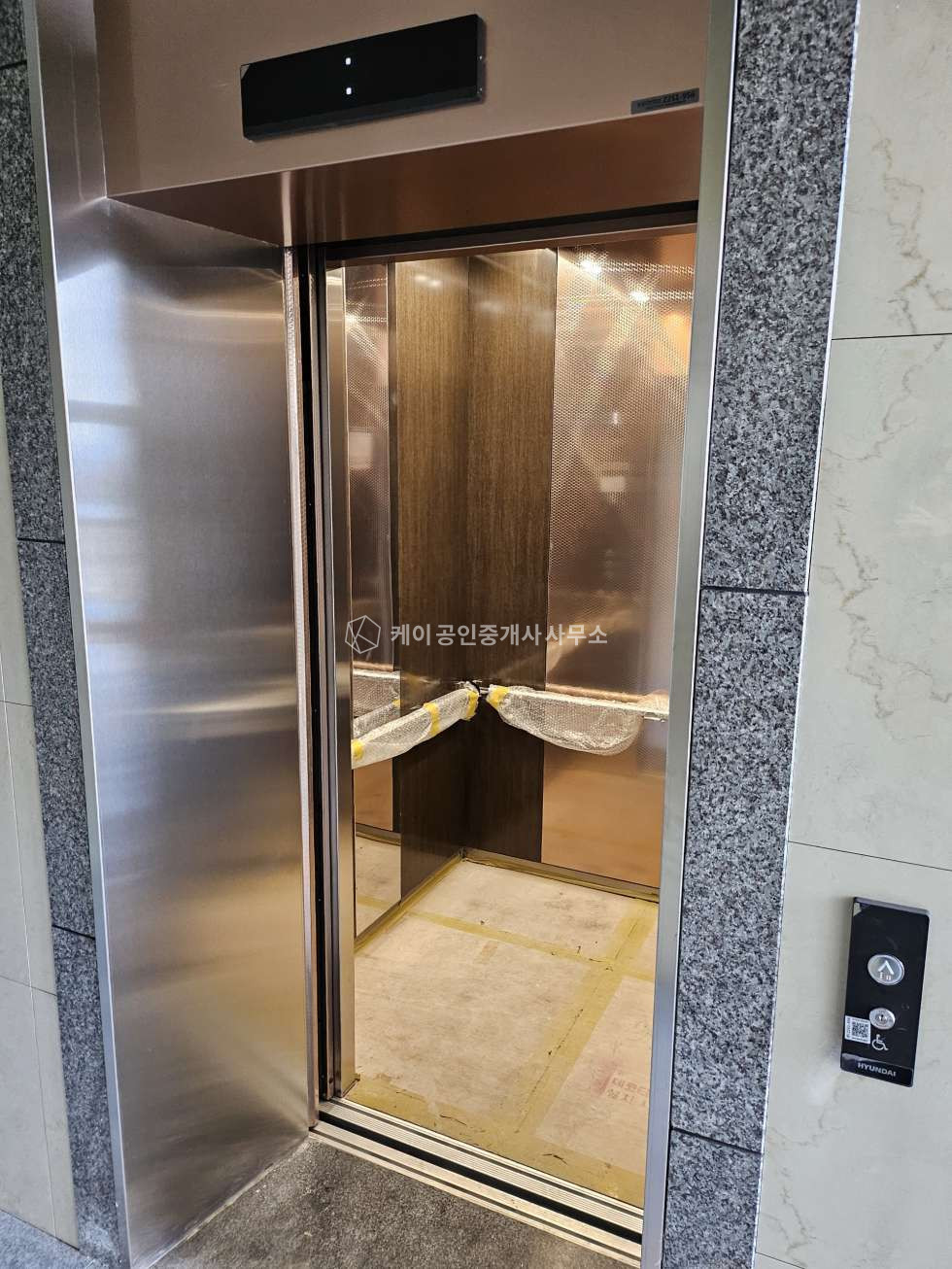 경기 고양일산서구 덕이동 .동 약 380평 통임대, 단독마당, 1층높은층고,40ft추레라,소방시설완비,엘리베이터 매매 매물번호 11975 사진 10