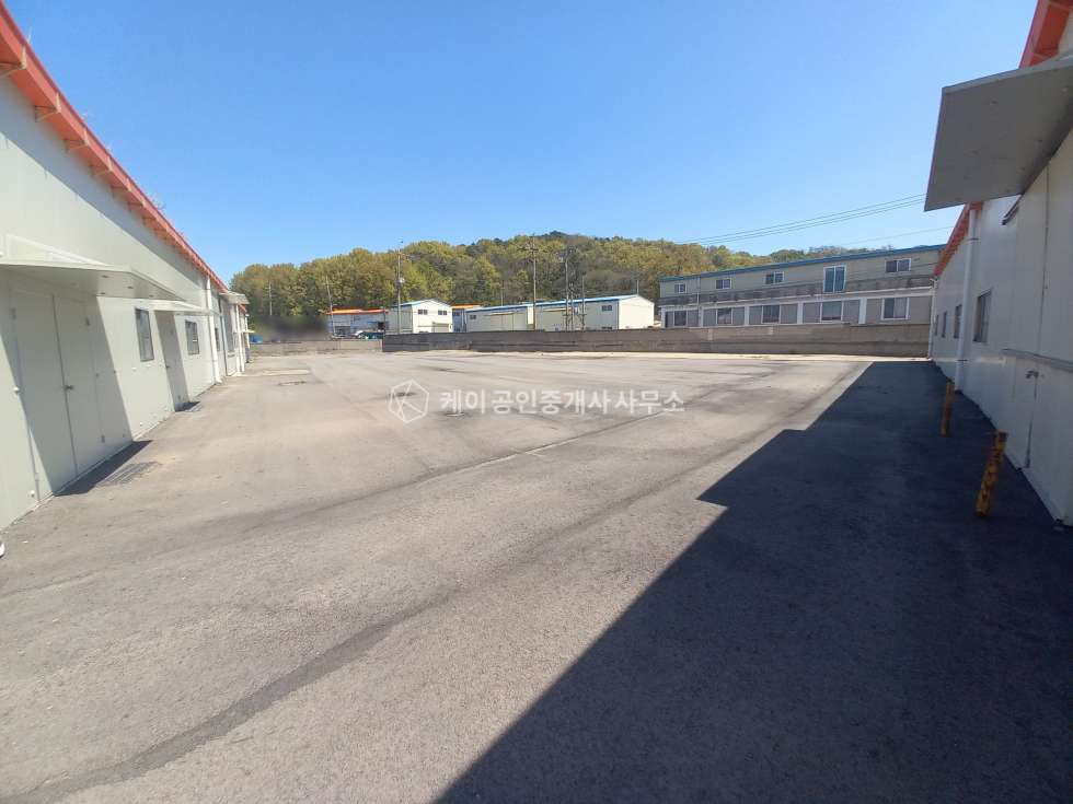 경기 김포시 감정동 450평공장, 고전력200kw, 화장실, 대형단독마당, 40ft추레라, 대형차 매매 매물번호 13030 사진 2