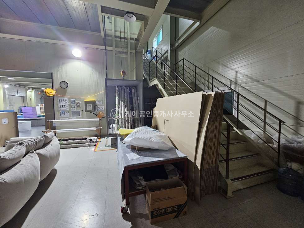 경기 파주시 조리읍 능안리 조리읍 2차선 도로 접, 설문IC 7분거리, 공장 매매, 추레라 진입가능, 넓은마당, 전시장, 물류 다용도 활용가능 매매 매물번호 13053 사진 16