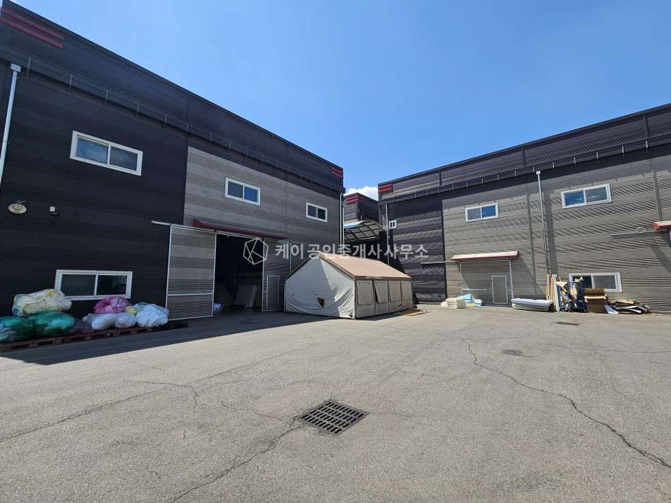 경기 파주시 조리읍 능안리 조리읍 2차선 도로 접, 설문IC 7분거리, 공장 매매, 추레라 진입가능, 넓은마당, 전시장, 물류 다용도 활용가능 매매 매물번호 13053 사진 25