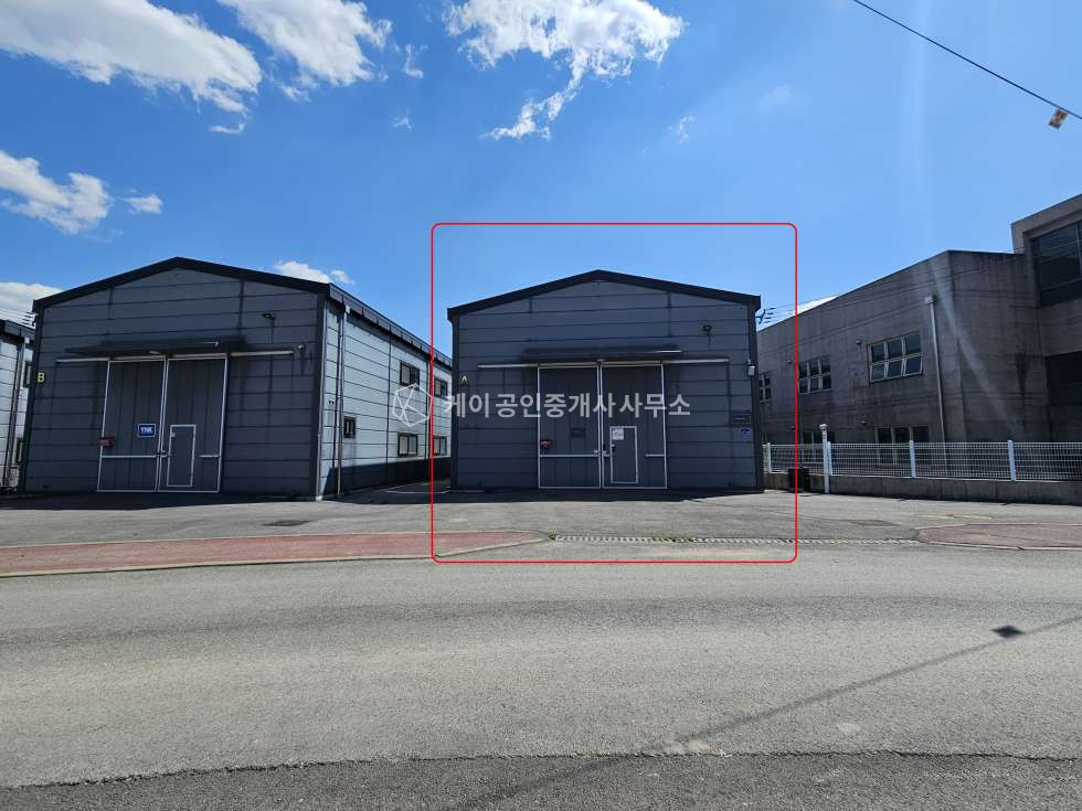 경기 고양일산동구 설문동 57평 2종 제조, 내부 복층사무실, 추레라 가능, 설문IC 5분거리 준신축급 창고, 즉시입주 가능 월세 매물번호 13055 사진 2