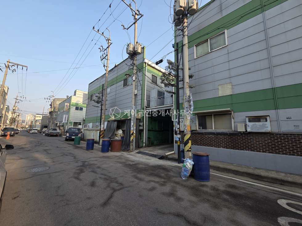 인천 서해구 원창동 3동 HACCP, 하수직관, 식품공장, 전용 2층 약150평 + 1층 약60평 월세 매물번호 12895 사진 2