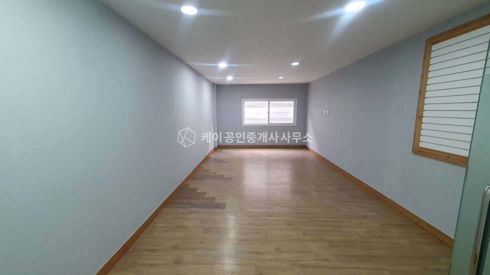 경기 파주시 탄현면 금산리 1,2동 공장, 창고, 자유로 낙하IC 인접, 탄현 헤이리 주변, 광활한 단독 마당, 약 400평 공장 창고 월세 매물번호 12930 사진 12