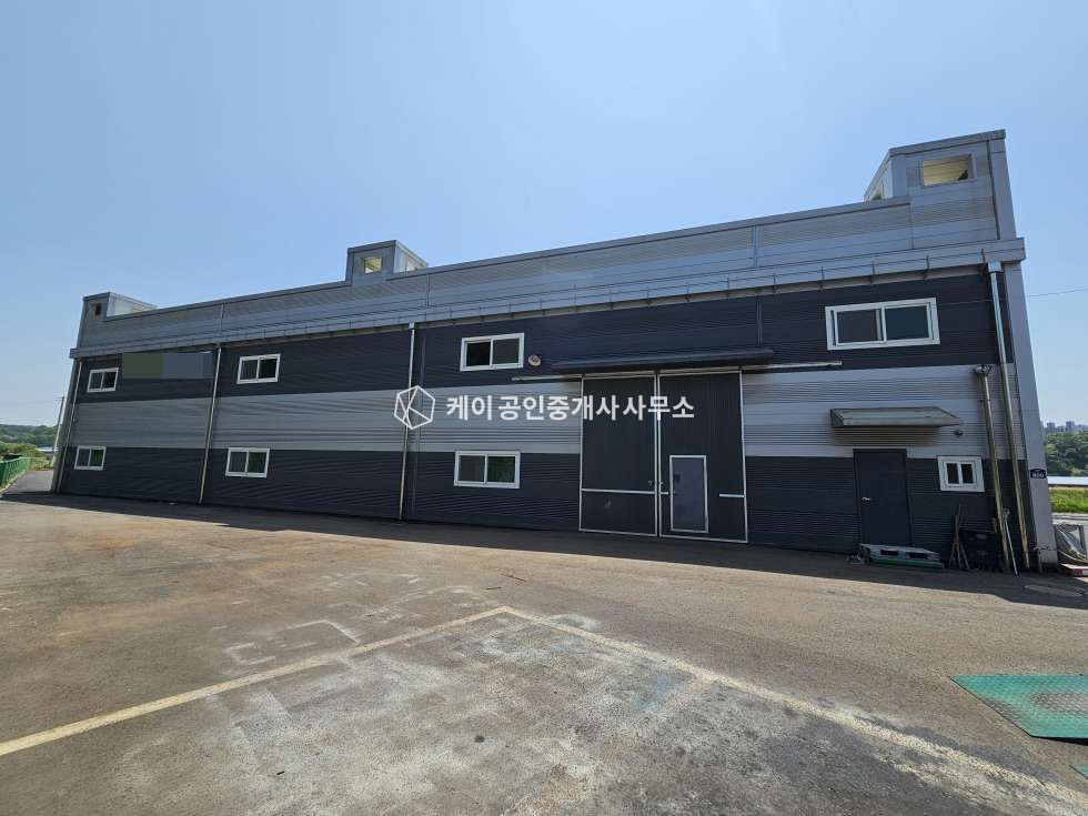 경기 파주시 탄현면 축현리 축현리 2차선도로접, 토지 830평+전 110평, 건물 145평, 4차선확장예정, 대형단독마당, 층고8m 매매 매물번호 13087 사진 1