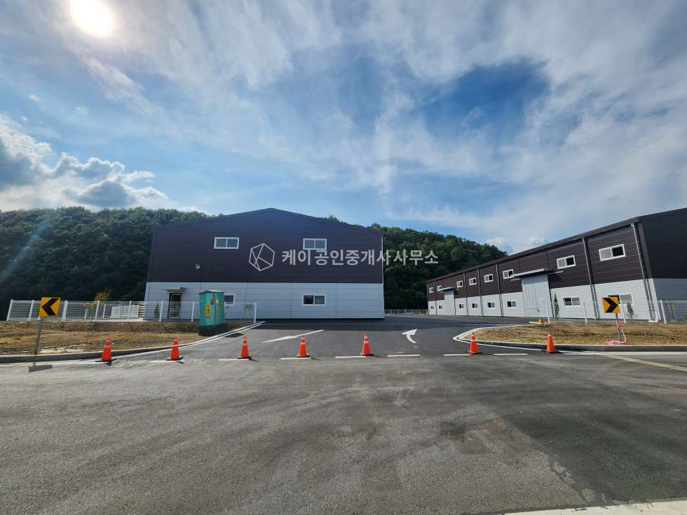경기 파주시 파주읍 부곡리 파주 초대형 신축 공장, 창고 연 549평 임대, 매우 넓은 마당 사용, 2차선 도로변 위치, 준공예정 월세 매물번호 12451 사진 10