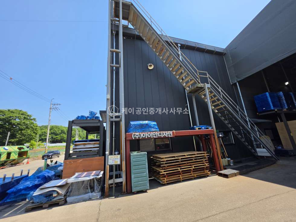 경기 파주시 탄현면 오금리 낙하IC 5분, 기둥없는 통건물 295평 두동 총 590평, 층고 11.5m, 대형차량가능, 오수직관 월세 매물번호 13097 사진 5
