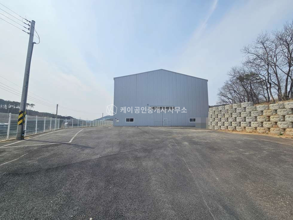 경기 파주시 월롱면 덕은리 신축 300평 통건물, 단독마당, 층고 15m, 추레라 진입가능 월세 매물번호 13099 사진 1