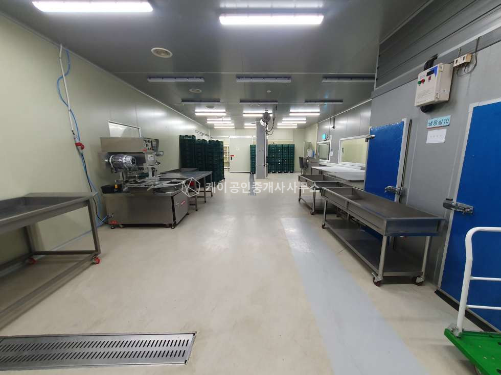경기 김포시 양촌읍 학운리 1동 사옥형 육가공 식품공장, 해썹인증,도크o, 냉동,냉장등 시설 완비 매매 매물번호 11959 사진 2