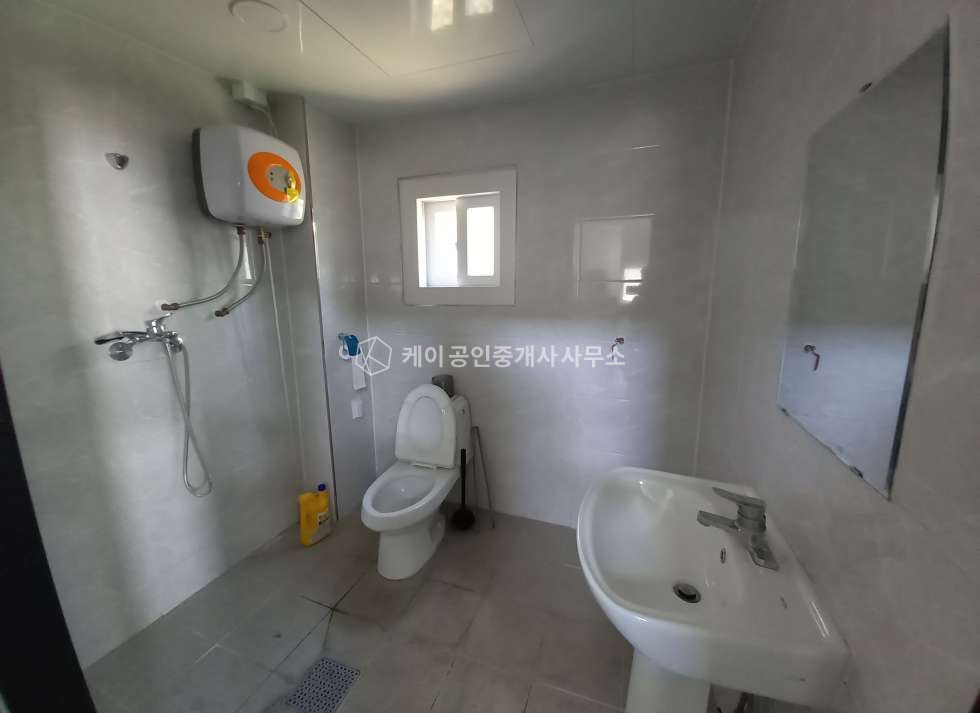 경기 김포시 통진읍 도사리 60평신축급공장, 전력30kw, 층고8.2m, 내부화장실,40ft추레라, 통진IC 월세 매물번호 13027 사진 3