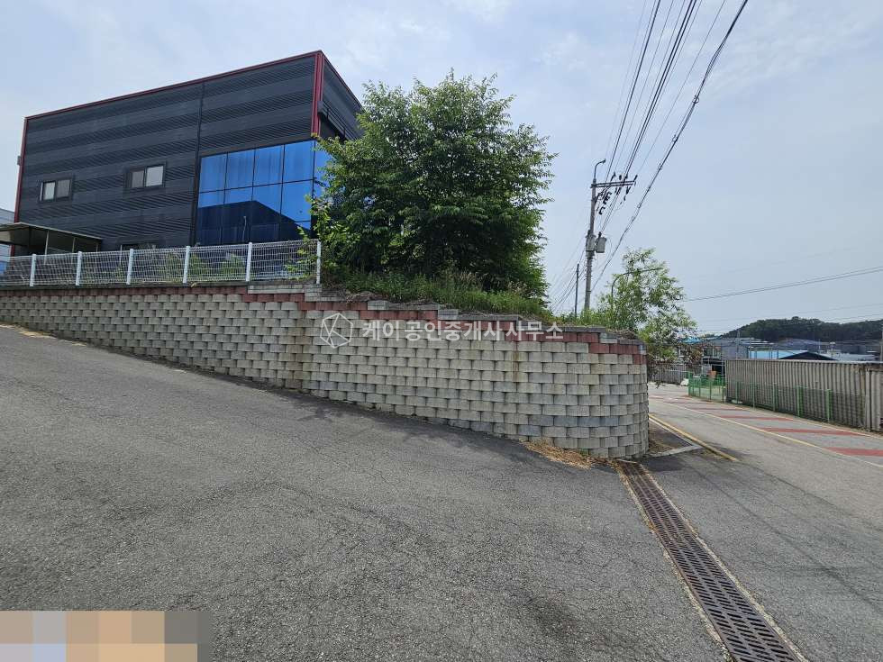 경기 파주시 탄현면 문지리 탄현면 대지 1,218평 연 457평 공장, 하수직관 식품공장 가능, 대형단독마당, 추레라출입가능 매매 매물번호 13137 사진 41