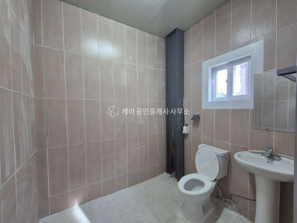 경기 고양일산동구 성석동 60평 신축창고, 2종제조, 오수직관, 20ft추레라, 설문ic 10분 월세 매물번호 12378 사진 3