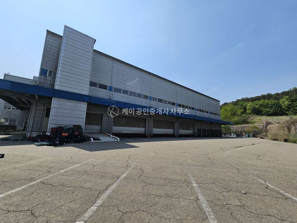경기 고양일산동구 문봉동 고양시 대형 물류창고, 냉장, 냉동시설, 렉시설완비, 추레라 진입가능 월세 매물번호 13159 사진 3