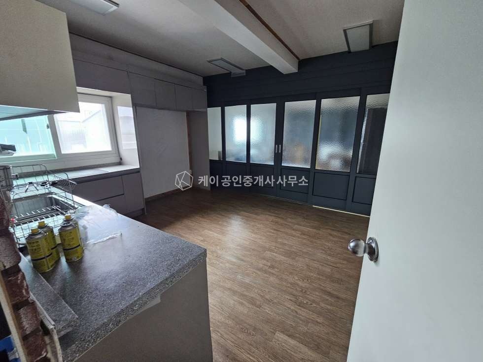 경기 시흥시 안현동 시흥시 안현동 1층 94평, 2층 43평, 단독사용 가능한 제조,가공,유통 업종추천, 마당넓은 근생 월세 매물번호 13161 사진 5