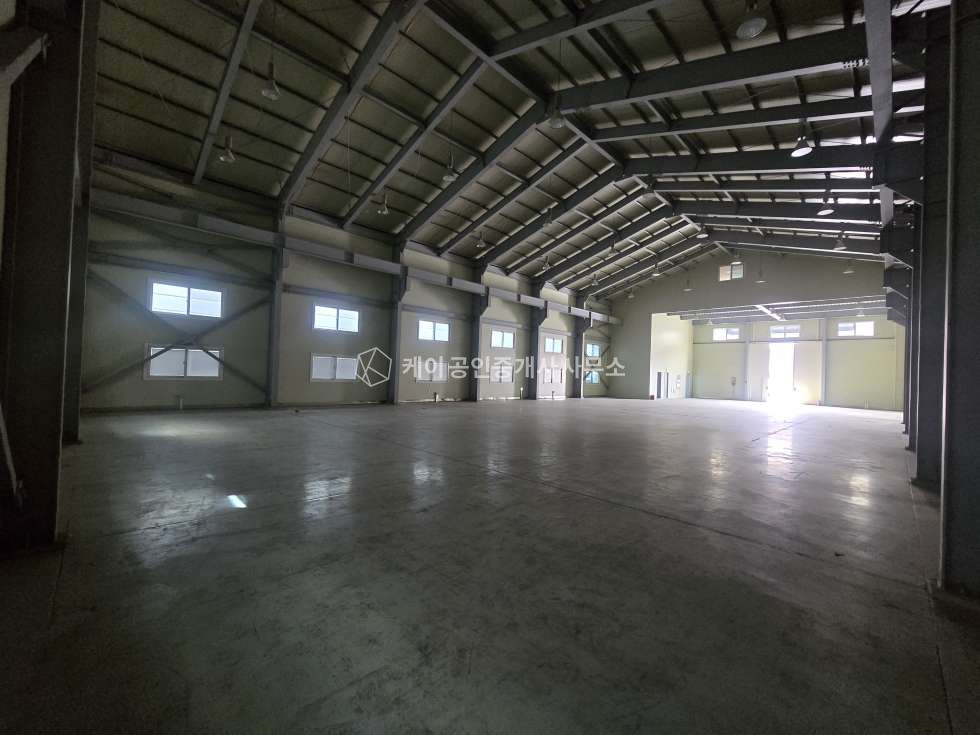 인천 서해구 원창동 제1,제2동 인천 북항 공장, 사무실, 사옥, 높은층고, 약200평이상 월세 매물번호 12997 사진 3