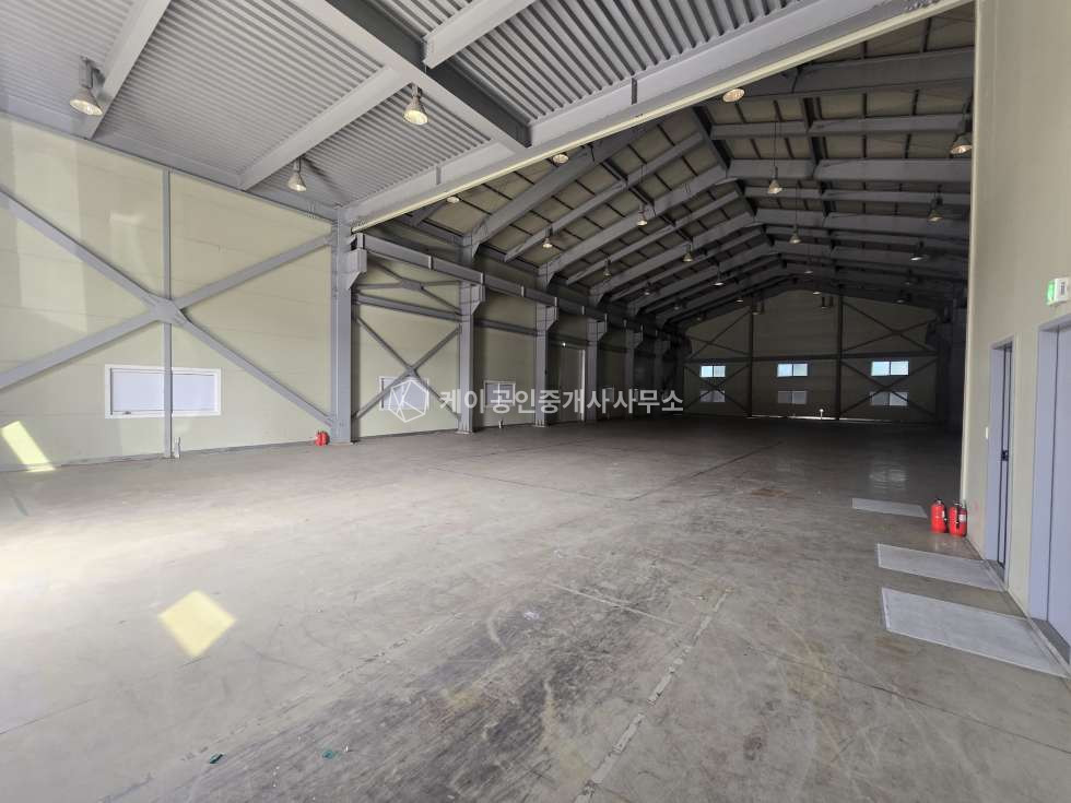 인천 서해구 원창동 제1,제2동 인천 북항 공장, 사무실, 사옥, 높은층고, 약200평이상 월세 매물번호 12997 사진 5
