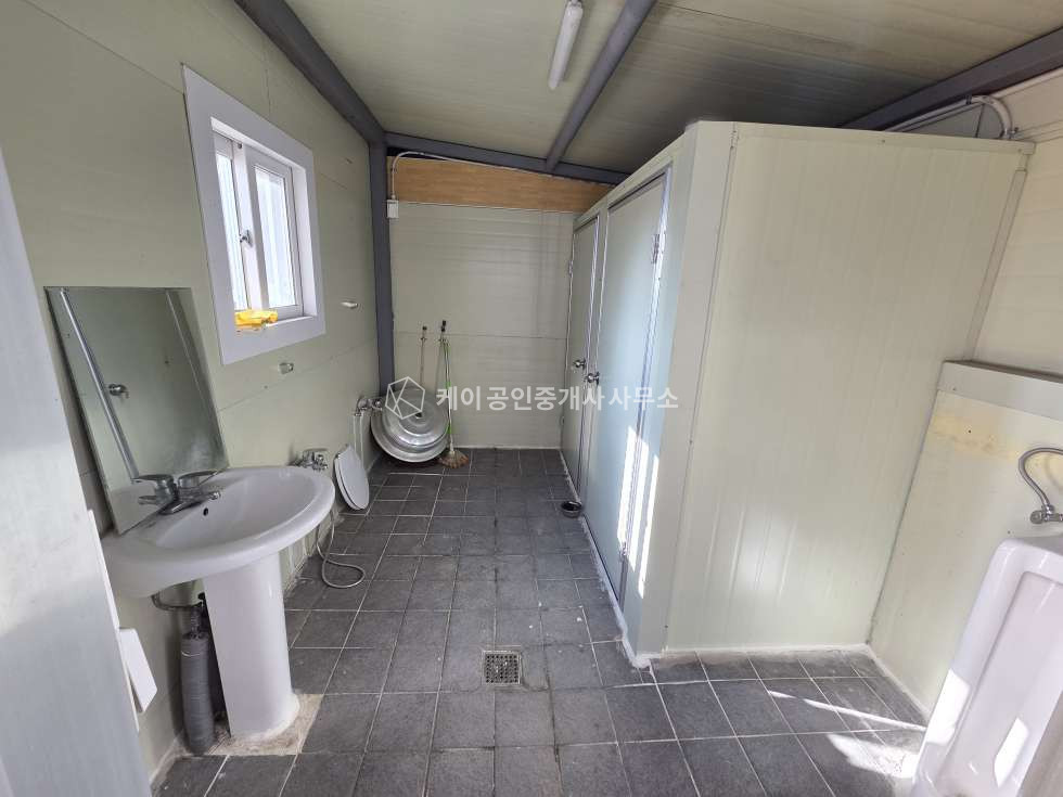 경기 김포시 대곶면 대벽리 넓은 마당, 전용 약 190평 , 식품 공장 가능, 검단양촌IC 5분 월세 매물번호 12905 사진 8