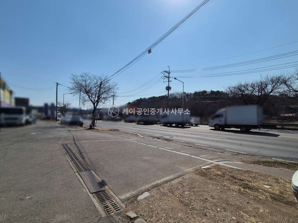 경기 고양일산동구 문봉동 4차선접한 1층 100평창고, 근생, 오수직관, 내부화장실, 대형차량, 사리현IC 월세 매물번호 12849 사진 4