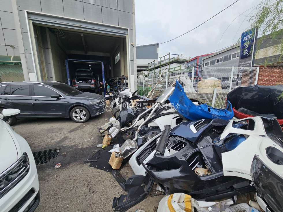 인천 검단구 왕길동 인천 검단구 왕길동 자동차관련시설 1급 공업사, 왕복 6차로 150m 거리, 마당 넓은 귀한 공업사 매물 월세 매물번호 13179 사진 3