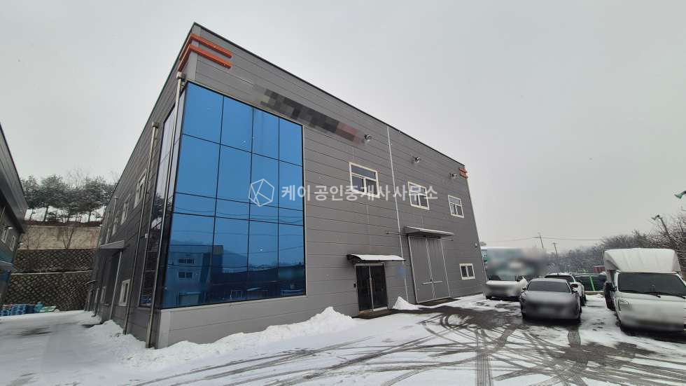 경기 고양일산동구 성석동 나동 390평사옥형통건물,화물EV,주차공간넉넉,40ft추레라가능,북고양(설문)IC 10분 월세 매물번호 11685 사진 1
