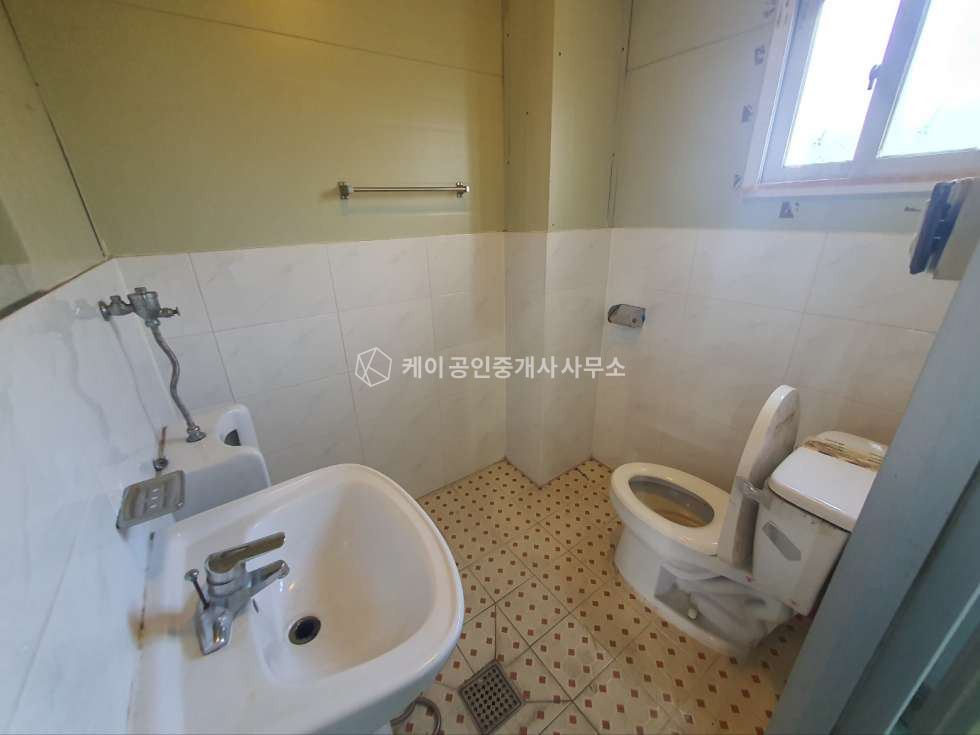 경기 고양일산동구 성석동 1동 북고양IC 4분, 42p 1종근생 소형창고 단독사용 월세 매물번호 10337 사진 11