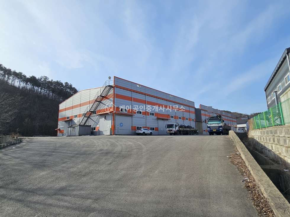 경기 파주시 문산읍 내포리 내포IC 3분, 2차선도로 인접, 40ft 추레라가능, 층고13m, 연면적 1089평 대형공장 매매 매매 매물번호 12745 사진 2