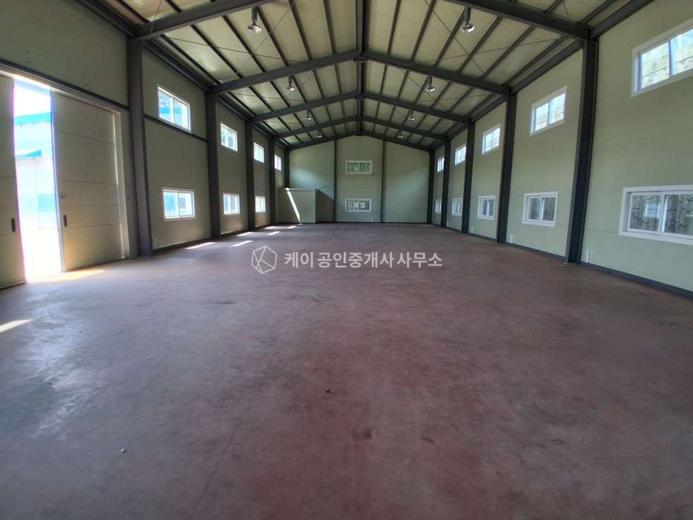 경기 고양일산동구 사리현동 1종근생, 105평+105평, 내부 사무실, 단독마당, 대형차량, 빠른 입주 가능 월세 매물번호 13212 사진 2