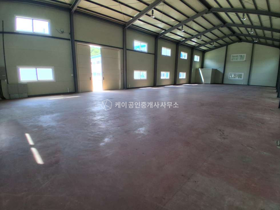 경기 고양일산동구 사리현동 1종근생, 105평+105평, 내부 사무실, 단독마당, 대형차량, 빠른 입주 가능 월세 매물번호 13212 사진 3