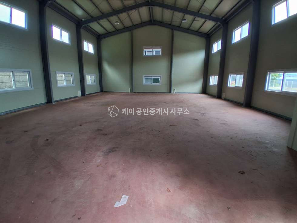 경기 고양일산동구 사리현동 60평+60평, 출입구 양방향, 내부 화장실, 단독마당, 대형차 진입 가능 월세 매물번호 13213 사진 4