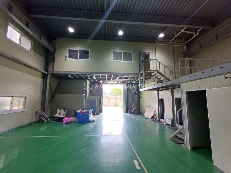 인천 서해구 가좌동 가좌 ic 초입, 전용 140+20평, 사무실, 남녀 구분 화장실, 콤푸레샤 설비 완비 매매 매물번호 12347 사진 6